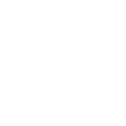 車通勤可（無料駐車場完備）